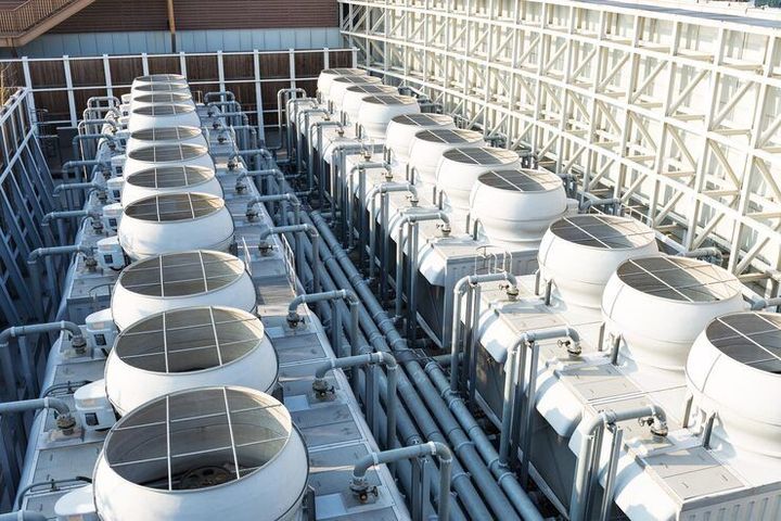 Complete Guide to Voltas Industrial Chiller Equipment for Process Cooling and Operational Efficiency